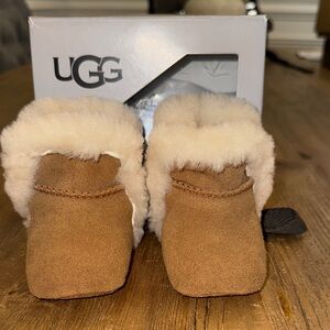 UGG Lassen baby shoe - chestnut brown